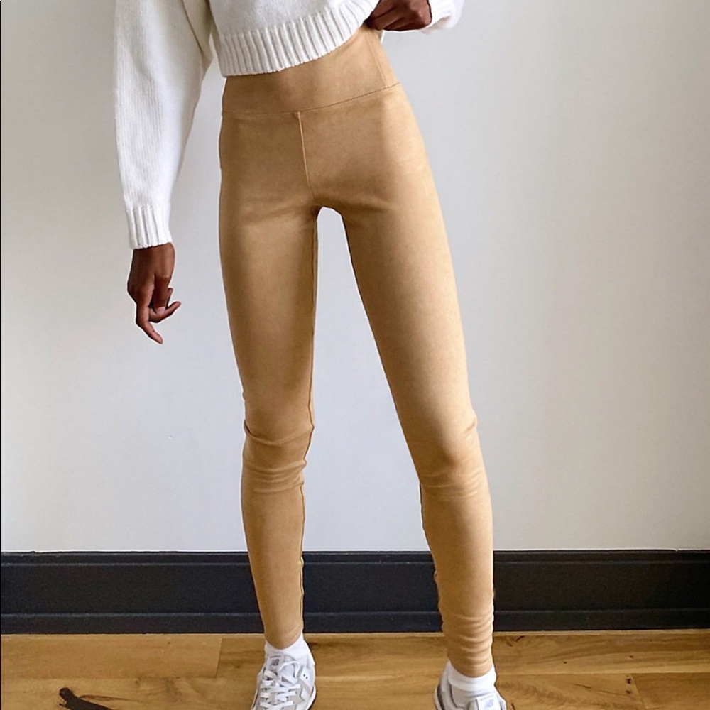 Vegan suede Aritzia Daria legging